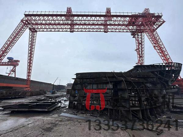 山東煙臺造船門式起重機(jī)廠家造船門式起重機(jī)誠信為本、質(zhì)量為生